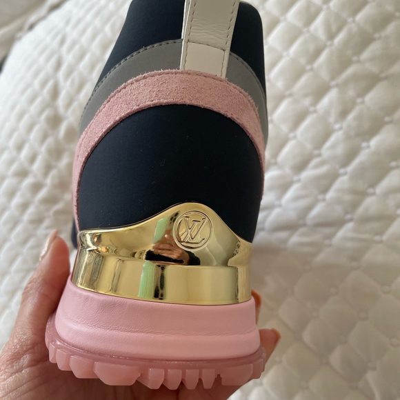 Louis Vuitton Pink/Rose Run Away Sneaker - Picture 3 of 3